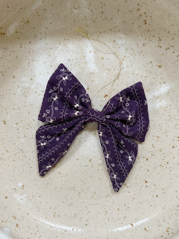 Bow Ornament Small no.3