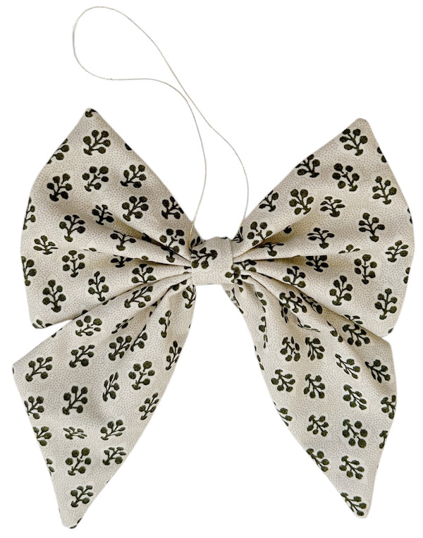 Bow Ornament no.10